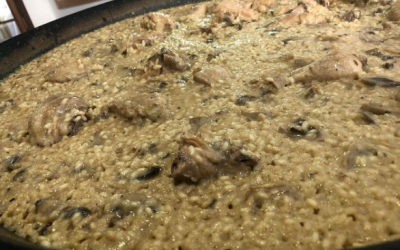 Risoto de pollo y champiñones